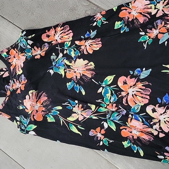 Op floral t back dress with breast support  067 - Picture 2 of 5